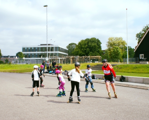 Skeelerles-skeelertraining-Jeugd-Kinderen-Schaatsles-Schaatstraining-Elfstedenhal-Leeuwarden-Schaatsschool-Schaatsgroep-Eleven.jpg